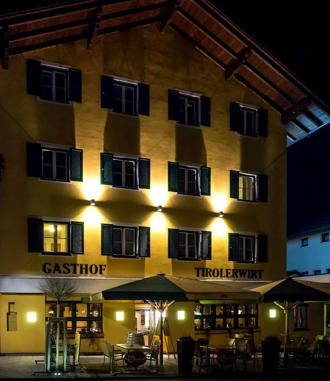 Hotel Gasthof Tirolerwirt بيشوفشوفن المظهر الخارجي الصورة