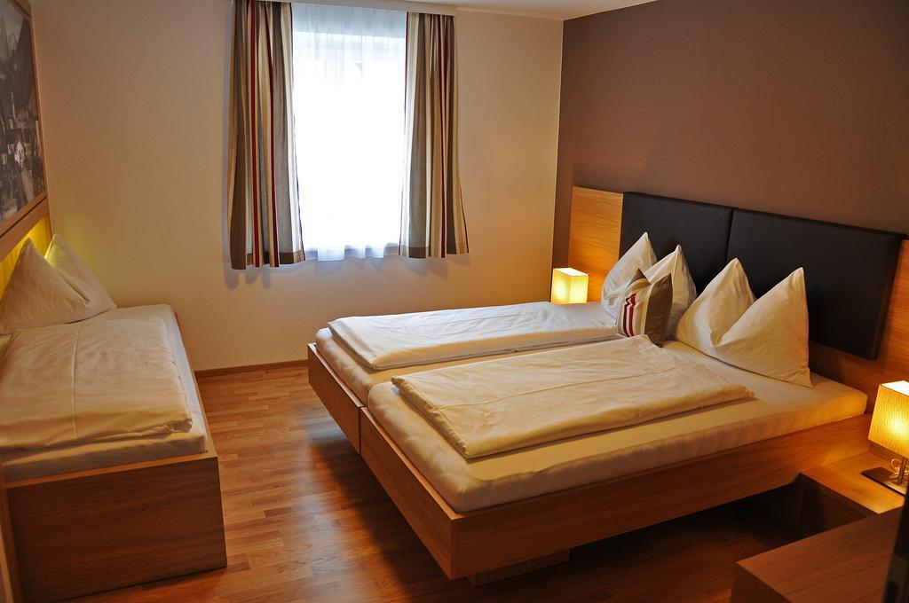 Hotel Gasthof Tirolerwirt بيشوفشوفن المظهر الخارجي الصورة